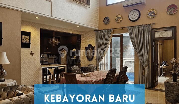 House in a Complex in Kebayoran Baru With Private Security Post and Mini Pool