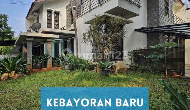 Hook House in Kebayoran Baru Suitable for Business or Residence