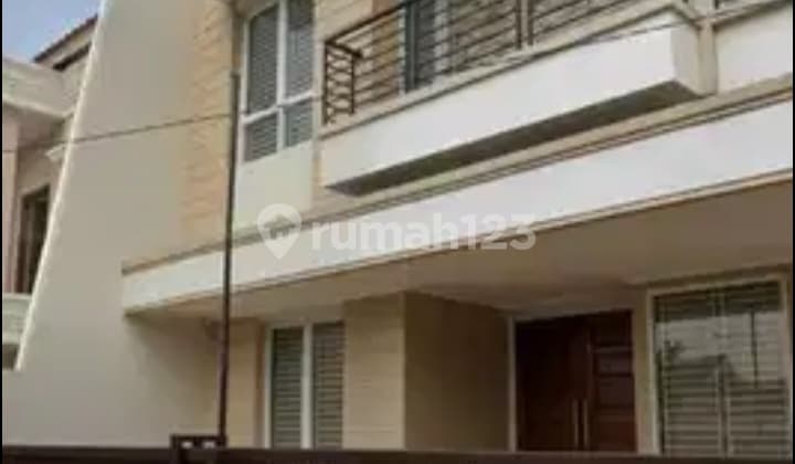 Quick Sale Ready-to-Occupy House in Taman Meruya Ilir