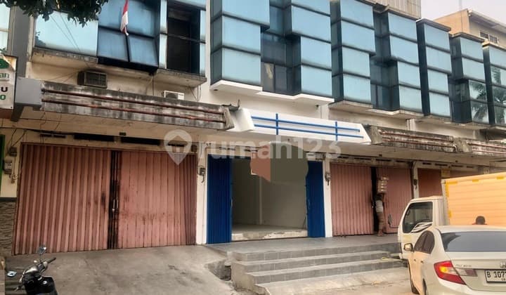 Jual Cepat Ruko Strategis Taman Cibodas