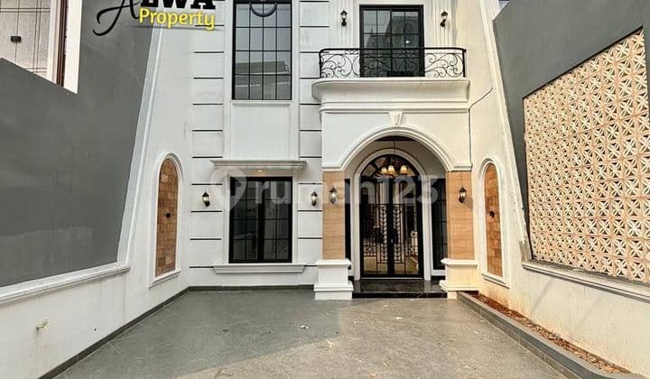 Rumah 3 Lantai Deket Toll