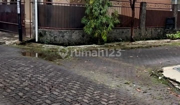 Rumah Hoek Di Venus Raya Margahayu Metro Bandung