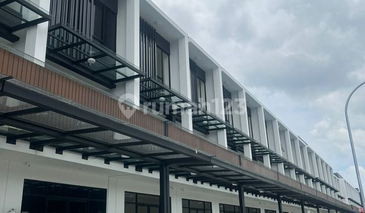 Disewakan Ruko Hampton Avanue Bersih dan Bagus