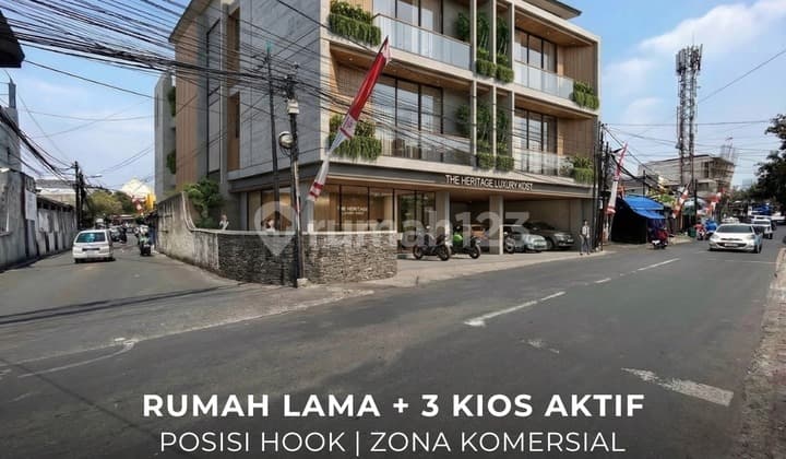 Strategic Old House with Income Potential at Corner Position in Tebet, South Jakarta