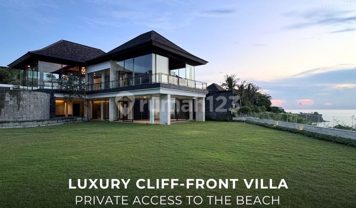 Luxury Villa On The Cliff Private Beach Access in Jimbaran Bali
