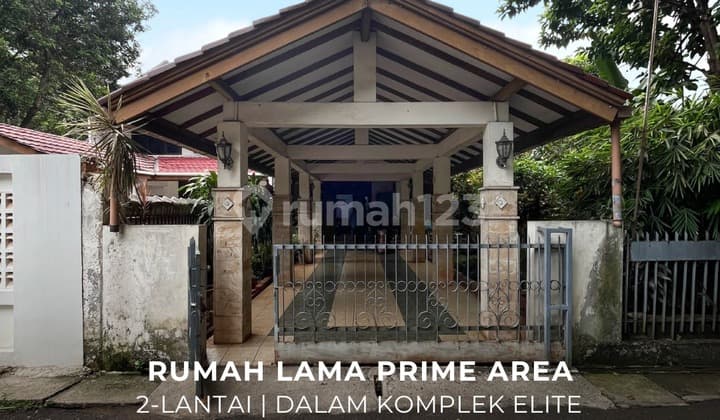Hot Sale !! Rumah Lama Hitung Tanah Jalan Lebar di Prime Area Widya Chandra Scbd
