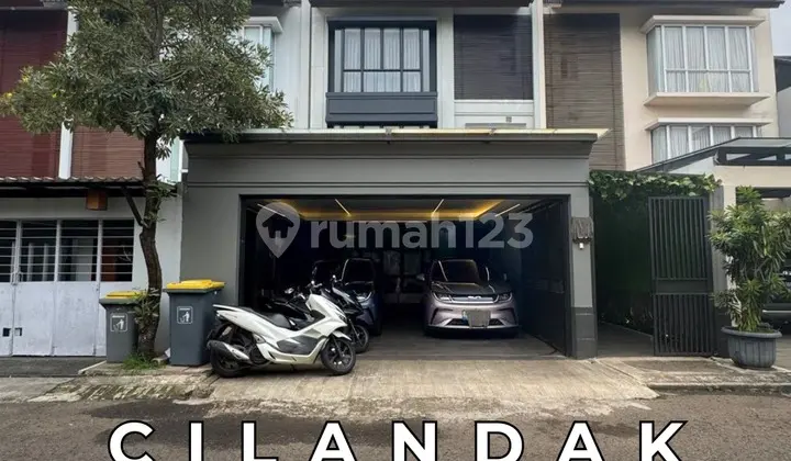 RUMAH 3 LANTAI TERAWAT SIAP HUNI DESAIN MODERN MINIMALIS TROPIS DALAM TOWNHOUSE DEKAT CIPETE & ANTASARI