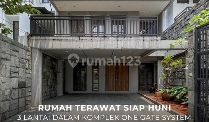 Rumah 3 Lantai Terawat Siap Huni Dalam Komplek di Bintaro