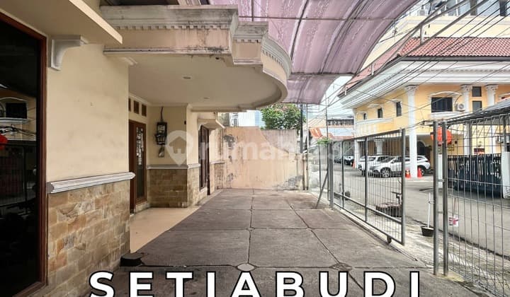 Rumah Lama Terawat 1 Lantai Lokasi Strategis Segitiga Emas Setiabudi Jakarta Selatan