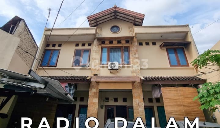 2-STORY BOARDING HOUSE WITH 17 ROOMS, STRATEGIC LOCATION IN RADIO DALAM, KEBAYORAN BARU, SOUTH JAKARTA