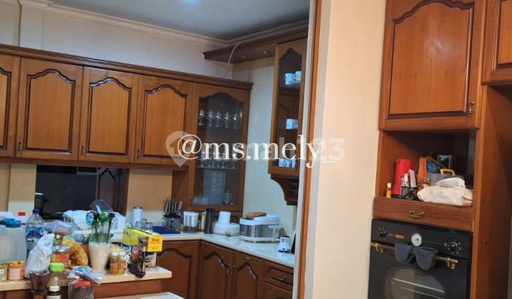 Rumah Tua Kavling Hoek Lokasi Premium Simprug Golf Jakarta Selatan