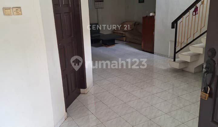 Rumah 2 Lantai Jalan Lebar 3 Mobil Pluit