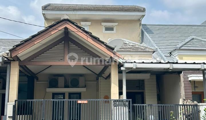 Rumah 1,5 Lantai di Griya Sutera - Dekat Kampus & Mal