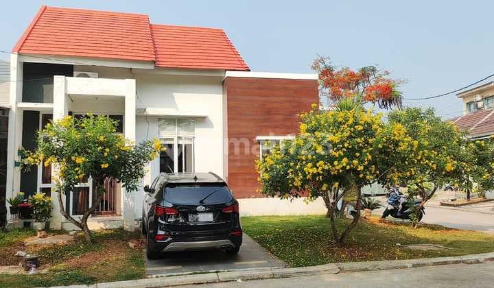 Dijual Rumah Hook Mutiara Gading City, Bekasi Utara.