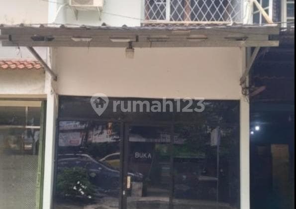 Ready-to-Use Shop House in the Pulogebang Area, East Jakarta