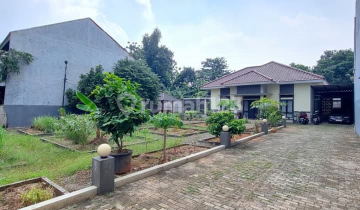 NICE HOUSE WITH A SPACIOUS YARD IN CIATER - SOUTH TANGERANG