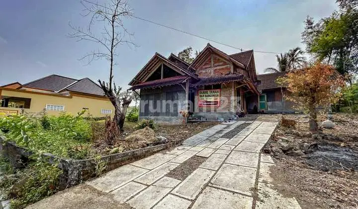 Large Land by the Main Road, Deep Ravine, Kali Kepek, Giripeni, Kulon Progo, Yogyakarta