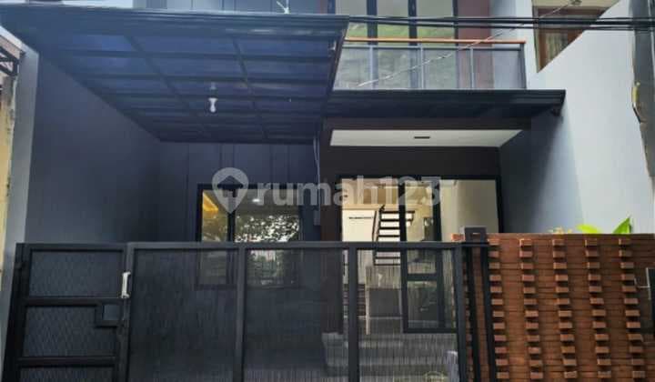 Rumah Cantik Minimalis 2Lt Siap Huni di Kencana Loka, Bsd