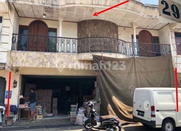 Ruko Terawat Lokasi Mainroad di Margacinta Buah Batu Bandung