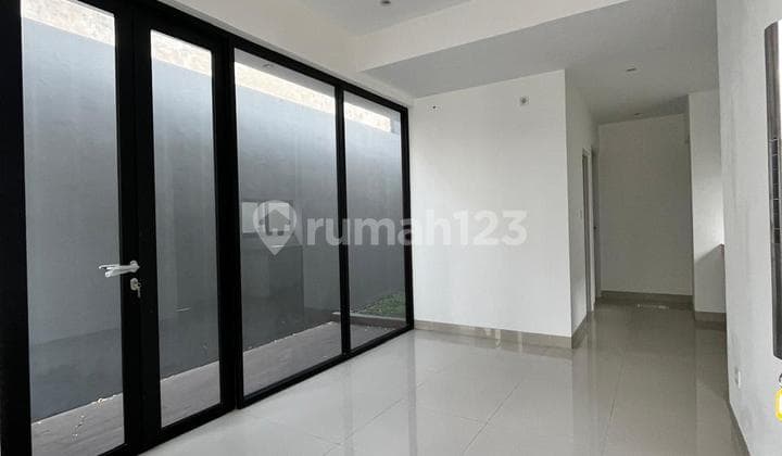 Rumah Cantik di Royal Harmony Bandung Timur
