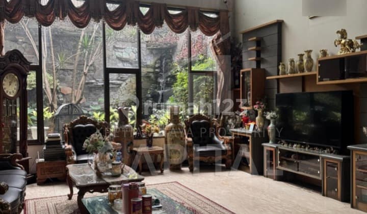 Beautifully Maintained 2-Story House in Mekar Wangi
