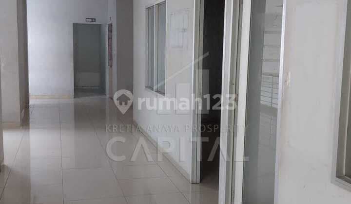 Bangunan di Kopo Lokasi Mainroad Cocok untuk Tempat Kantor dan Ruang Usaha