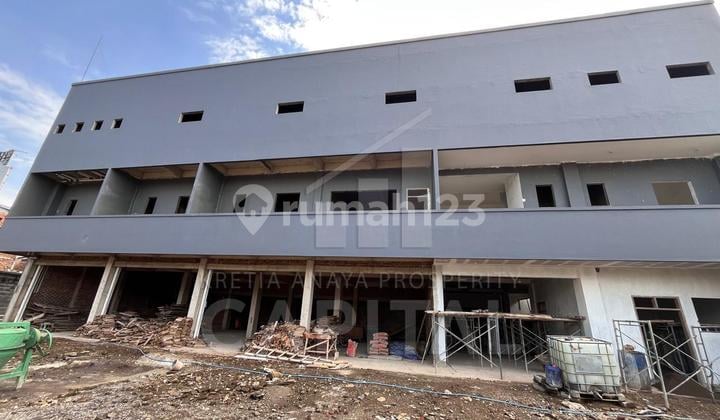 New Land and Buildings with Active Location on Cimahi Main Road