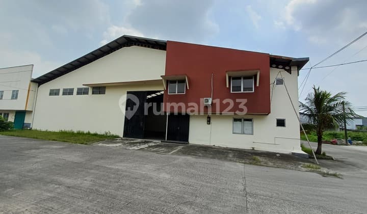 For Rent: 3-in-1 Industrial Warehouse (Office, Warehouse, Factory) in Jatake, Tangerang