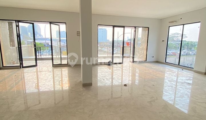 Disewakan Ruko Gandeng Hoek Lokasi Premium Illago Grande Gading Serpong, Tangerang