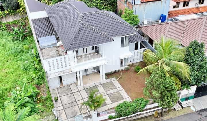 Dijual Rumah Luas Tanah Besar di Cirendeu Tangsel