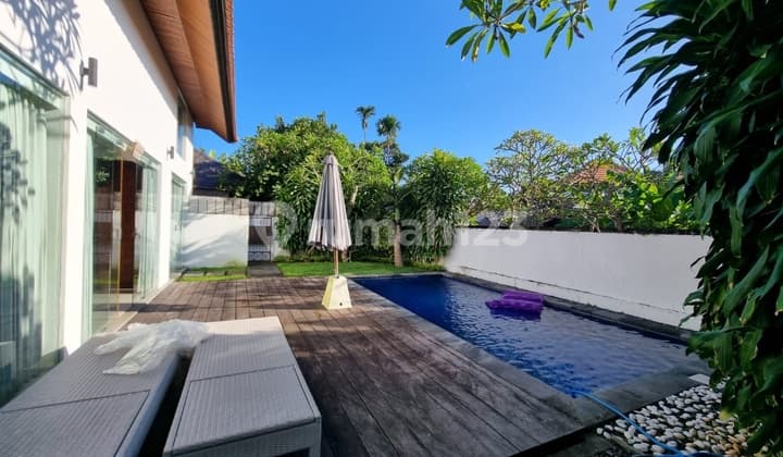 Disewakan Villa Modern Dan Nyaman Canggu Bali