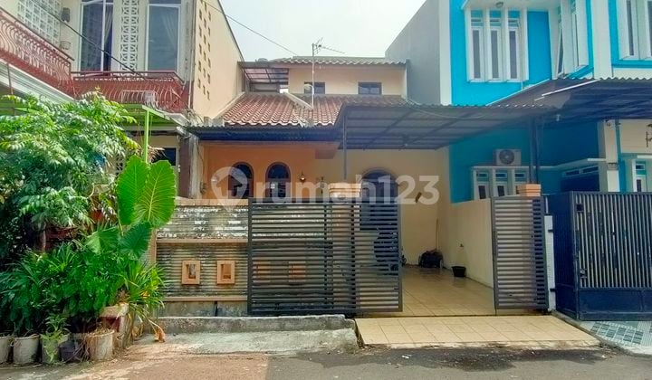 Rumah 1,5 Lantai Furnished Di Perumahan Taman Anyelir 2