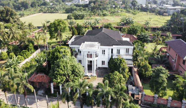 Rumah Mewah Asri American Classic Di Leuwinanggung Cibubur