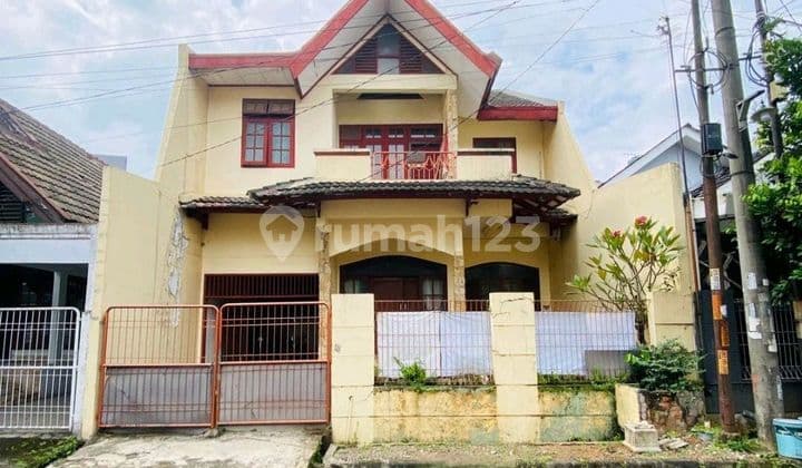 Comfortable Residence in Villa Bukit Novo Housing