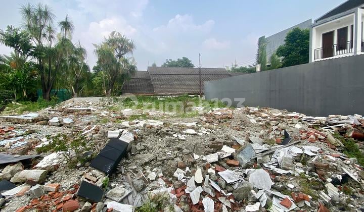 Tanah 228 M2 Akses 2 Mobil Bebas Banjir