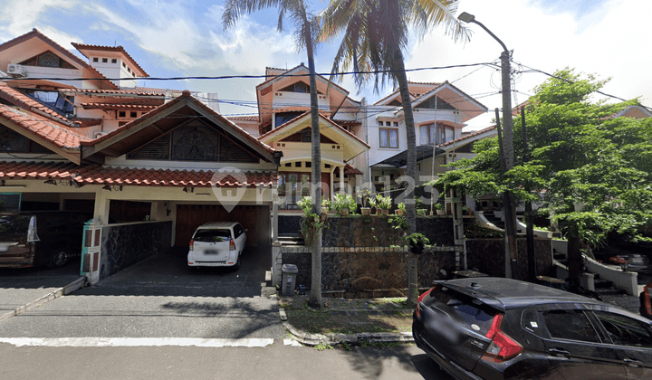 Rumah Mewah Pesona Khayangan Margonda Depok