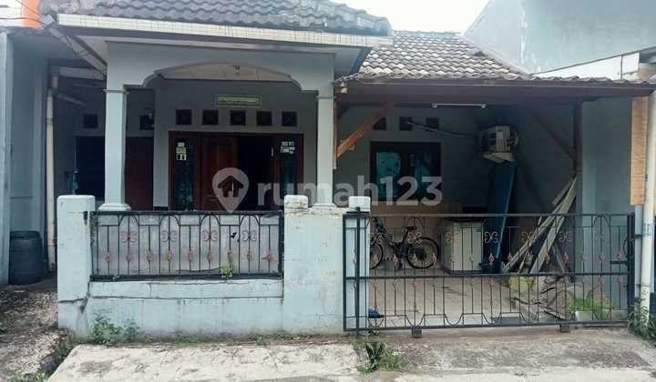 Rumah Asri Nyaman Siap Huni di Ciomas Permai