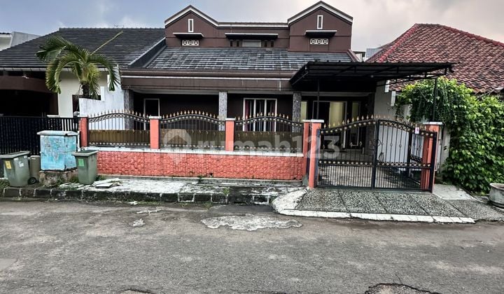 Rumah Bagus 2 Lantai Taman Permata Cikunir