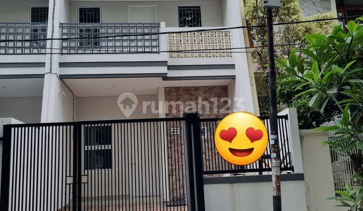 Rumah Baru di Perumahan Kosambi Baru Jakarta Barat