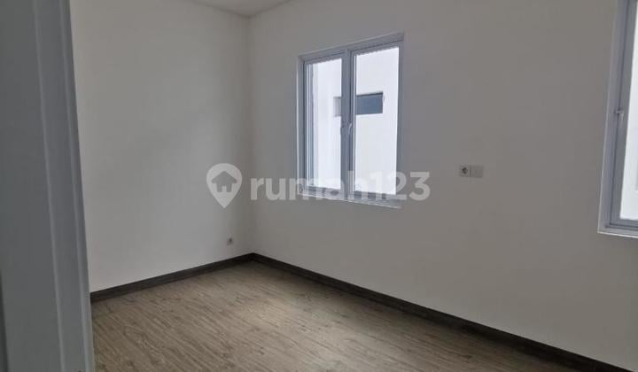 For Sale Ready-to-Occupy Residential House in Riviera Cove Cipondoh