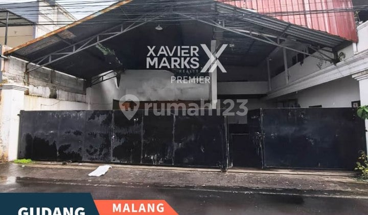 Dijual Gudang Bonus Lapangan Badminton di Plaosan Arjosari Malang