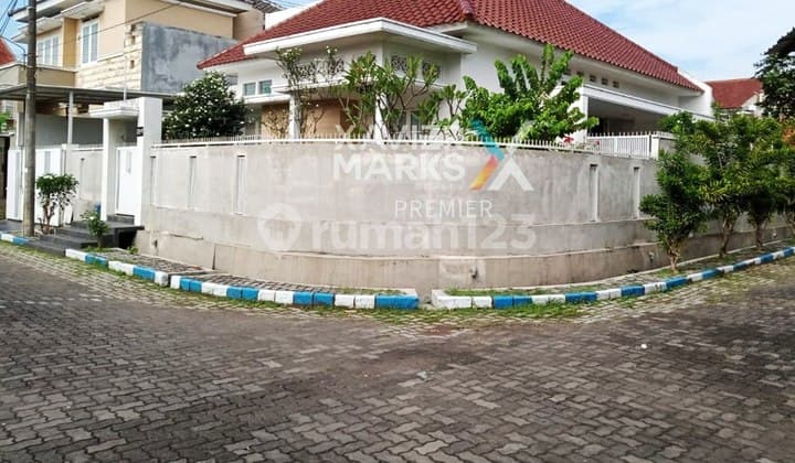 Rumah Hook Premium di Araya Kota Malang Kawasan Elite