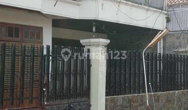 Dijual Rumah 2 Lantai Siap Huni