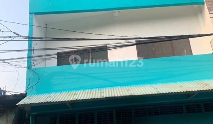 Newly Renovated 3-Story Ready-to-Occupy House in Teluk Gong