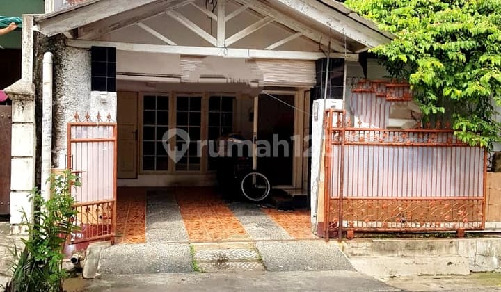 Kost 2 Lantai di Tanah Abang, Jakarta Pusat