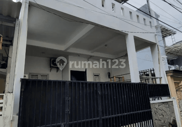 Rumah 2 Lantai di Kelapa Gading