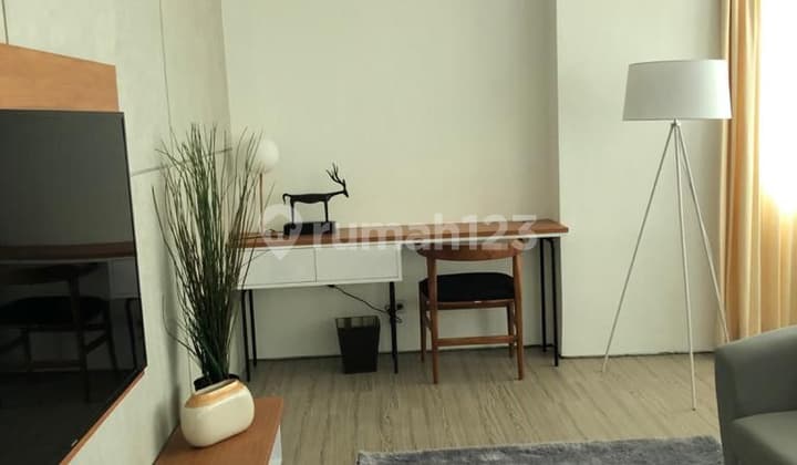 Apartemen Park Royal 2 Kamar Tidur Furnished Bagus