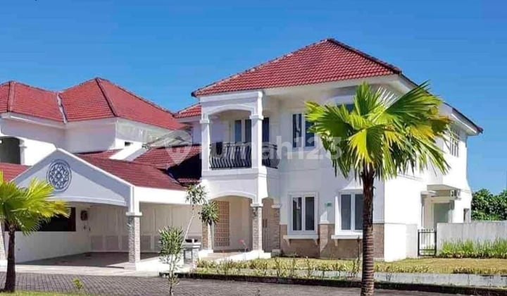 Rumah mewah di grand Kawanua cocok buat pengusaha dan pejabat