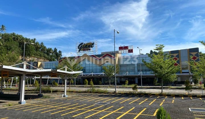 Eks Giant ektra di Jl Yos Sudarso Manado harga menarik