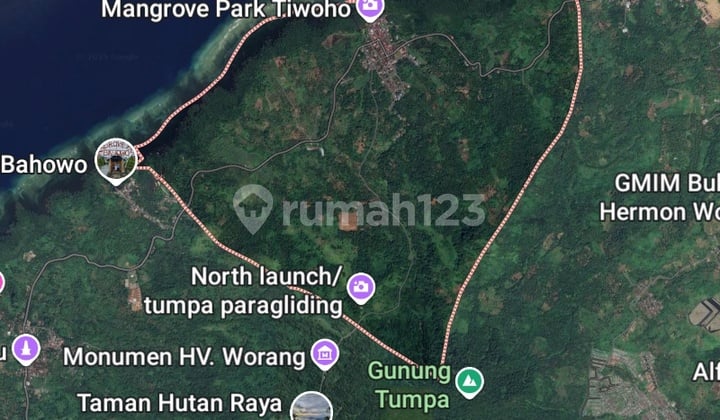 70 hectares of land on the beachfront of Tiwoho Wori, perfect for hotels and resorts.